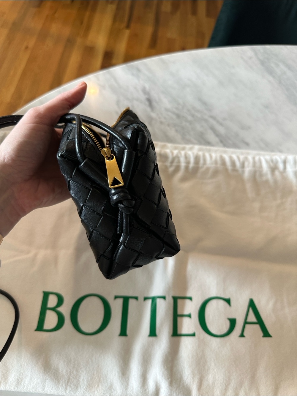 Bottega Veneta Black Intrecciato Woven Leather Crossbody - Picture 5 of 6